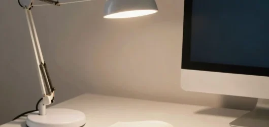 Choosing a Desk Lamp for Focused Work